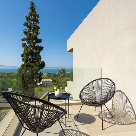 Pirgos-villas, Avra & Ostria Villa, Heated Pool , Amazing Sea View 马莱迈