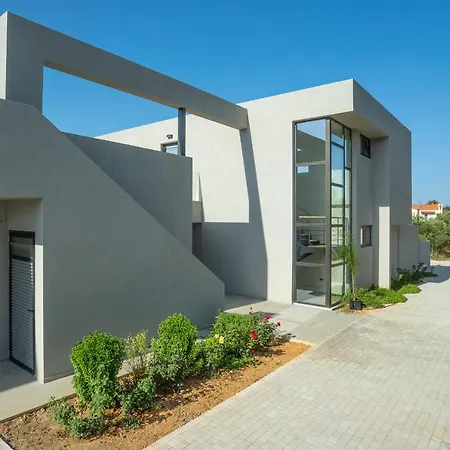 Pirgos-villas, Avra & Ostria Villa, Heated Pool , Amazing Sea View 别墅 马莱迈