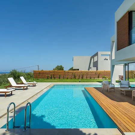 Villa Pirgos-villas, Avra & Ostria Villa, Heated Pool , Amazing Sea View