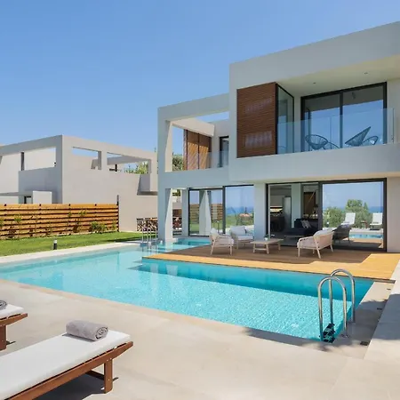 Villa Pirgos-villas, Avra & Ostria Villa, Heated Pool , Amazing Sea View Maleme