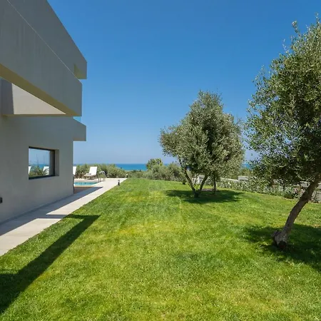 Pirgos-villas, Avra & Ostria Villa, Heated Pool , Amazing Sea View Villa Maleme